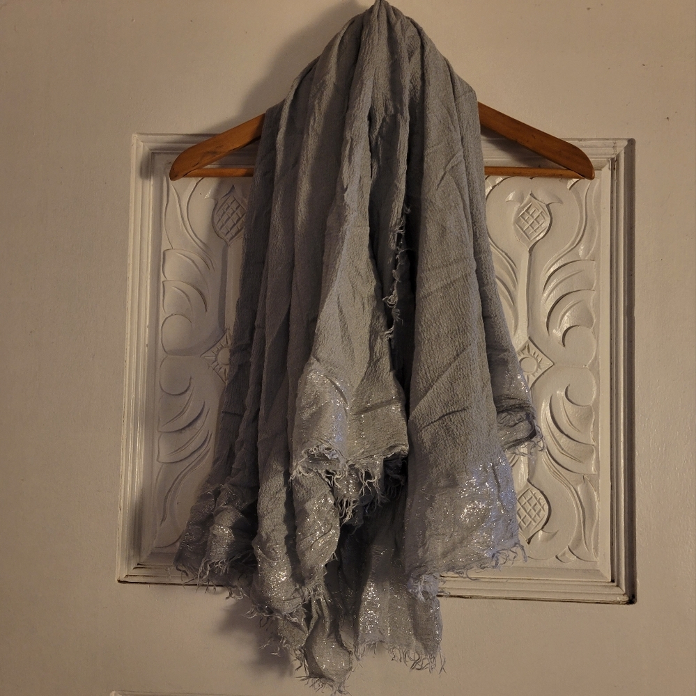 nardi & tagliaferri shimmer silver scarf